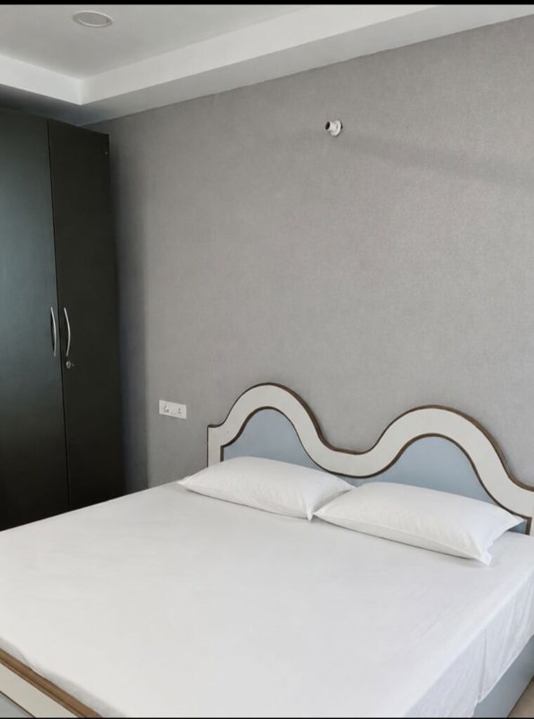 Room, sector 57 3 Bedroom 2580 Sq.Ft. Builder Floor In Sector 57 Gurgaon 10649720