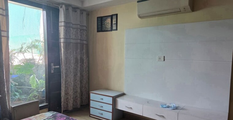 Room, sector 57 3 Bedroom 2580 Sq.Ft. Builder Floor In Sector 57 Gurgaon 10649720