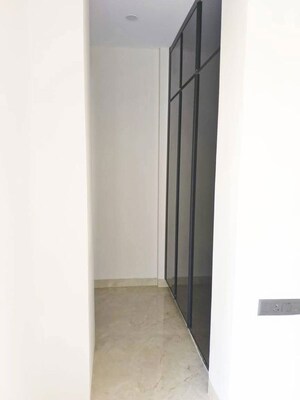 Building Lobby in 3.5 BHK Apartment at Emaar Emerald Floors Premier, Sector 65 – for Rent