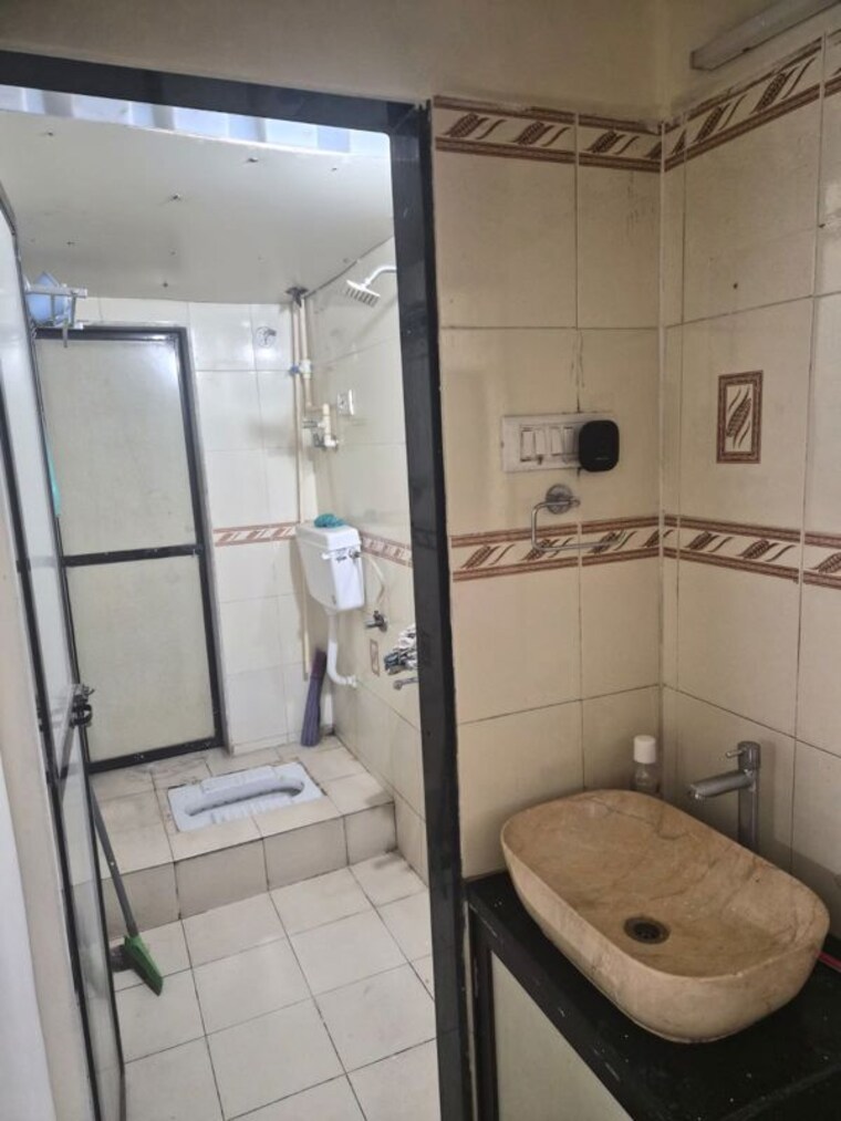 Bathroom, shiv-bhoomi 2 Bedroom 1100 Sq.Ft. Apartment In Kharghar Navi Mumbai 10649744