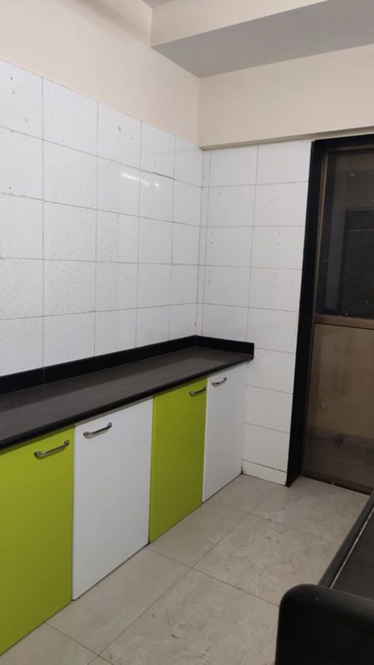 Kitchen, neha-heena-gaurav-jewels 3 Bedroom 1500 Sq.Ft. Apartment In Goregaon East Mumbai 10649727