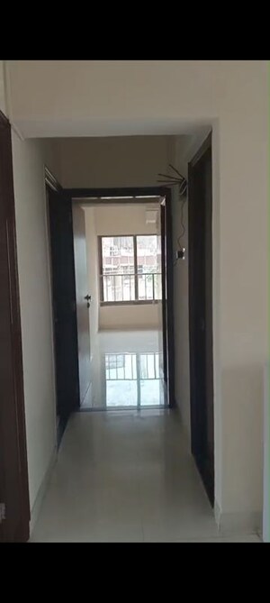 Furnished Amenities in 3 BHK Apartment at Aarya Apartment, Khar West – for Rent