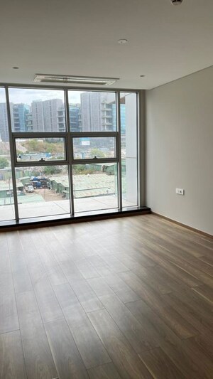 Room in 4 BHK Apartment at Panchshil Towers, Kharadi – for Sale