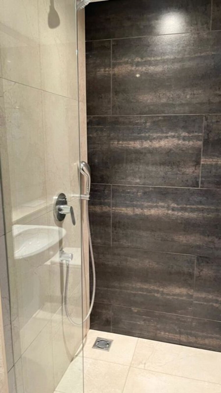 Bathroom, panchshil-towers 4 Bedroom 3400 Sq.Ft. Apartment In Kharadi Pune 10649760