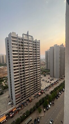 2 BHK Apartment For Rent in Kolte Patil Life Republic R 10