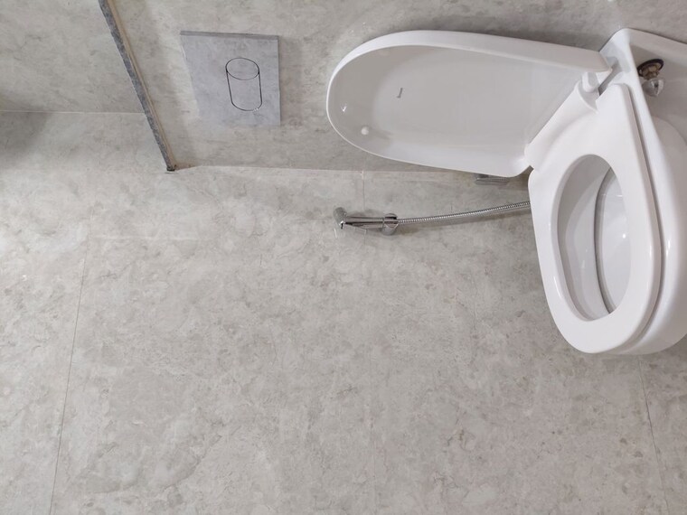 Bathroom, sector 57 3 Bedroom 2150 Sq.Ft. Builder Floor In Sector 57 Gurgaon 10649778