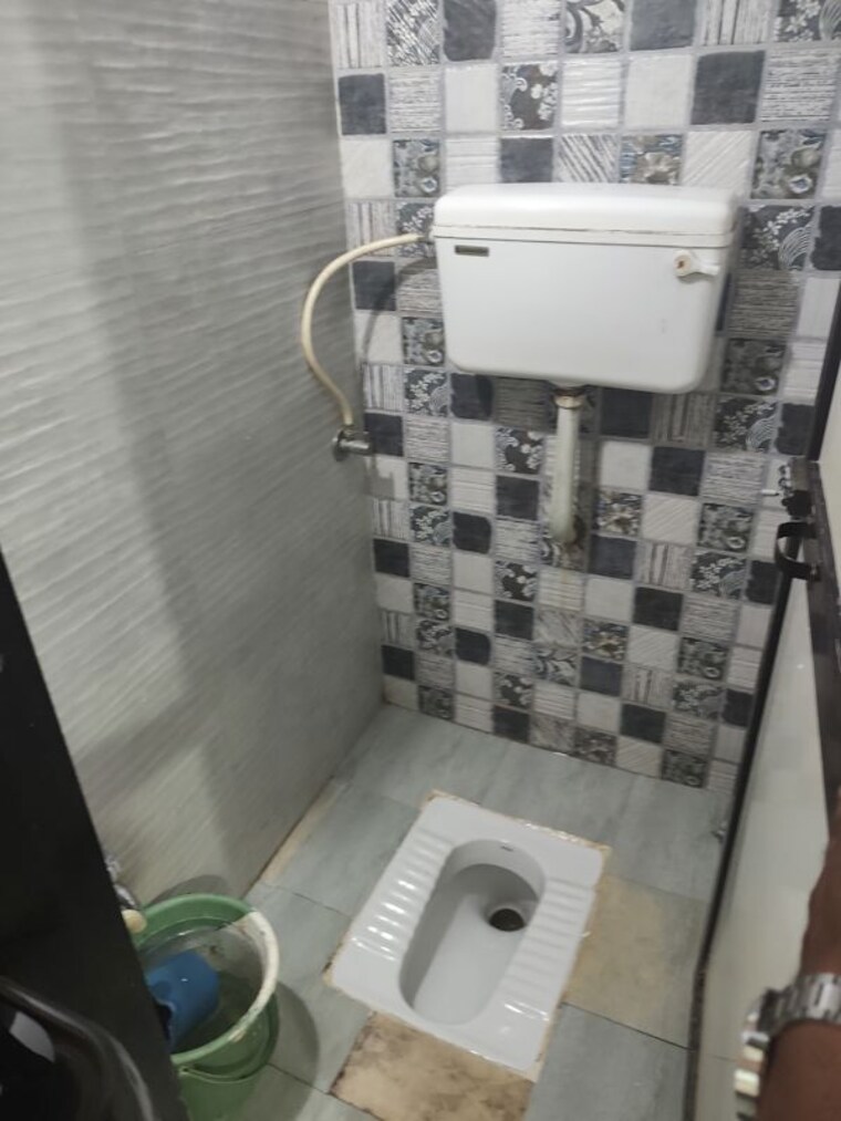 Bathroom, kanakia-sra-chs 1 Bedroom 270 Sq.Ft. Apartment In Andheri East Mumbai 10649779