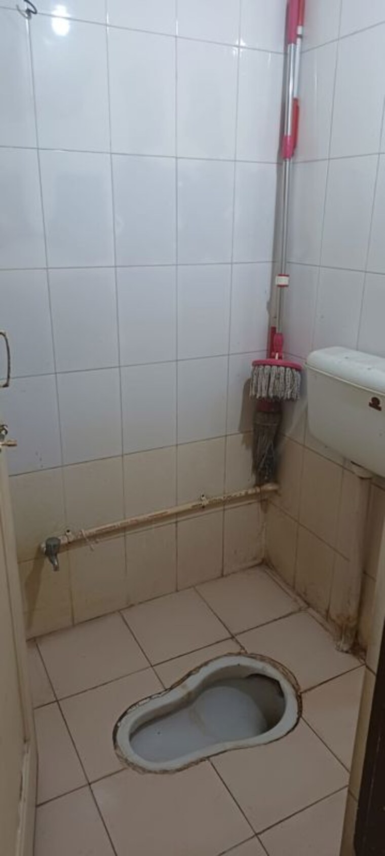 Bathroom, spaghetti-complex 2 Bedroom 1000 Sq.Ft. Apartment In Kharghar Navi Mumbai 10649790