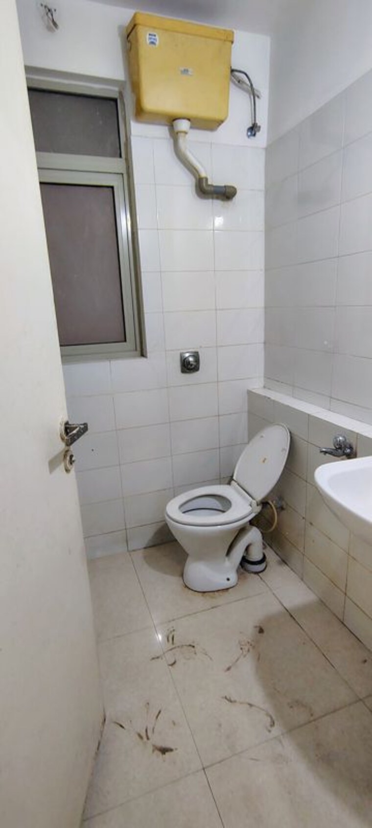 Bathroom, hiranandani-rodas-enclave-leona 4 Bedroom 2200 Sq.Ft. Apartment In Ghodbunder Road Thane 10649808