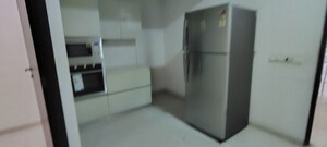 Room in 4 BHK Apartment at Hiranandani Rodas Enclave Leona, Ghodbunder Road – for Sale