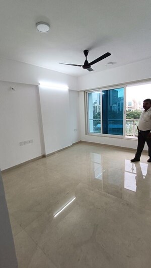 Bedroom in 2 BHK Apartment at Prarthana La Alteza, Andheri West – for Rent