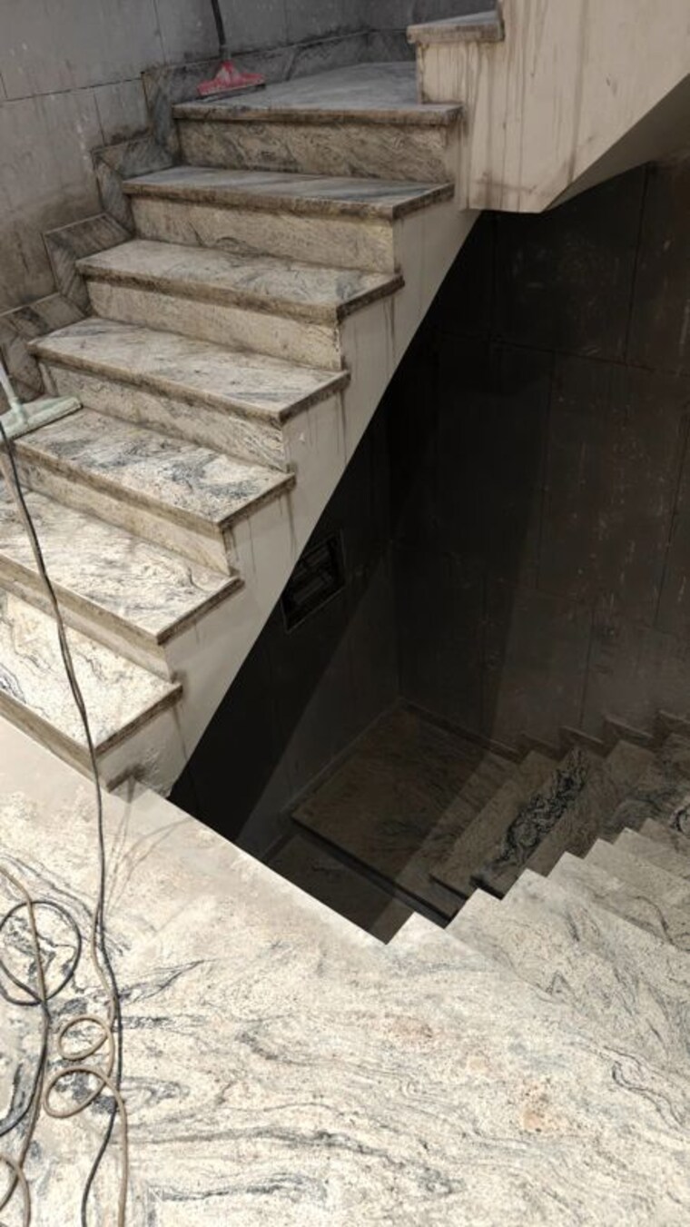 undefined, model town 3 Bedroom 1940 Sq.Ft. Builder Floor In Model Town Delhi 10649840