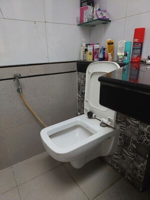 Bathroom in 3 BHK Apartment at Lakshachandi Heights, Goregaon East – for Rent
