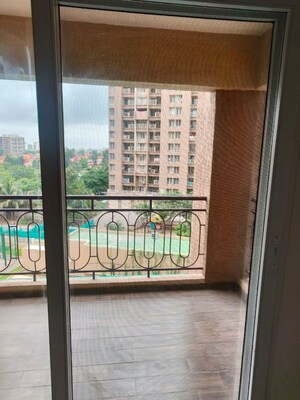 Room in 2 BHK Apartment at Nyati Exuberance 1, Undri – for Rent