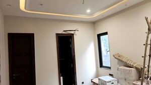 Furnished Amenities in 3 BHK Builder Floor at Ashok Vihar – for Sale