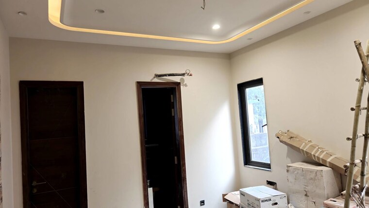 undefined, ashok vihar 3 Bedroom 1800 Sq.Ft. Builder Floor In Ashok Vihar Delhi 10649856