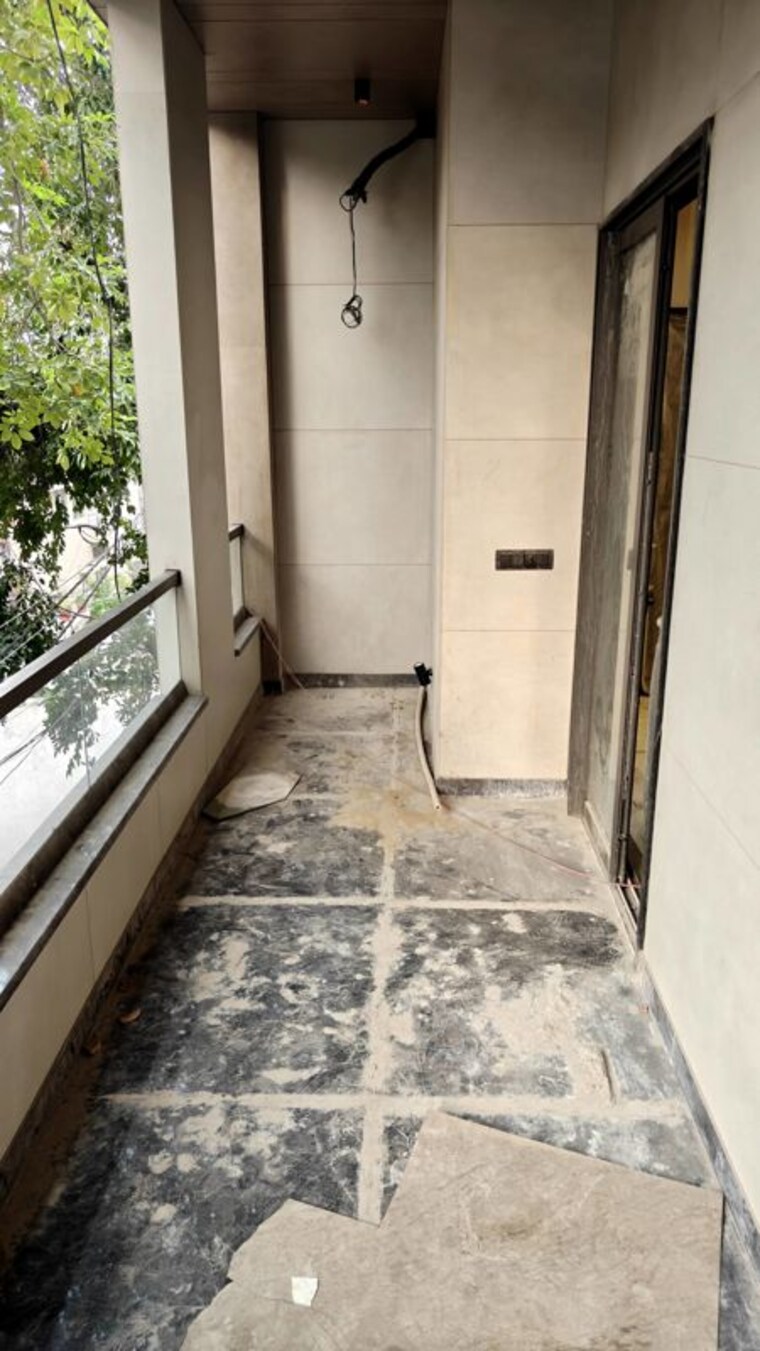 Balcony, ashok vihar 3 Bedroom 1800 Sq.Ft. Builder Floor In Ashok Vihar Delhi 10649856