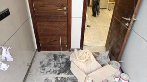 Team Area in 3 BHK Builder Floor at Ashok Vihar – for Sale