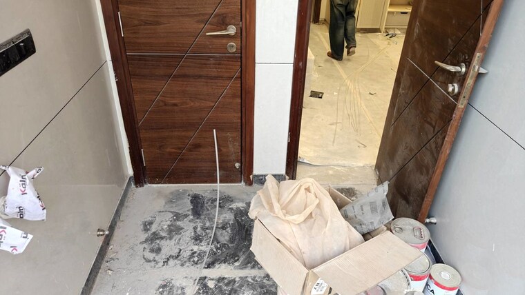 Team Area, ashok vihar 3 Bedroom 1800 Sq.Ft. Builder Floor In Ashok Vihar Delhi 10649856