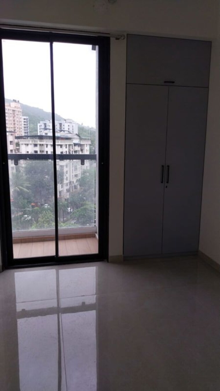 Room, one-indiabulls-thane-1 3 Bedroom 1760 Sq.Ft. Apartment In Pokhran Road No One Thane 10649861