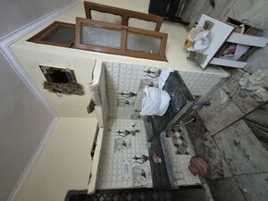 Kitchen in 1 RK Builder Floor at Mayur Vihar – for Rent