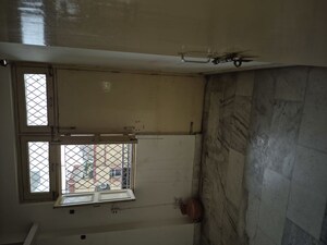Living Room in 2.5 BHK Builder Floor at Mayur Vihar – for Rent