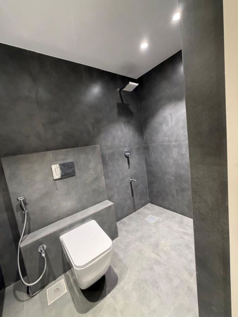 Attached Bathroom, bandra west 3 Bedroom 1560 Sq.Ft. Apartment In Bandra West Mumbai 10649906