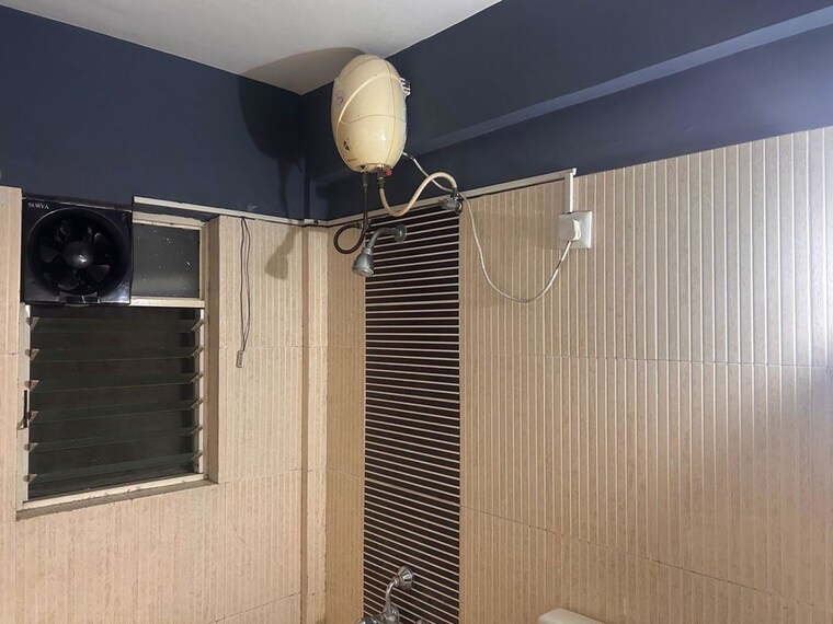 Bathroom, sree-mangal-aishwaryam-greens-phase-ii 2 Bedroom 942 Sq.Ft. Apartment In Wakad Pune 10649907