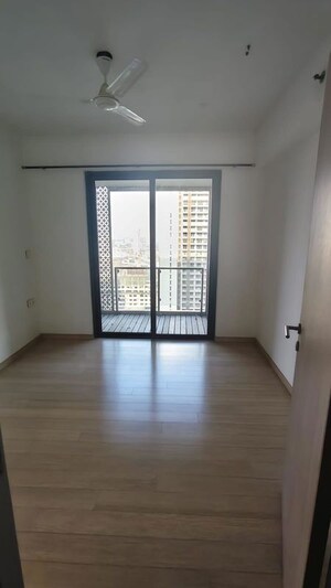 3 BHK Apartment For Sale in Lodha New Cuffe Parade, Wadala