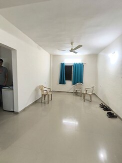 2 BHK Apartment For Sale in Kalpavruksha Eros Meadows
