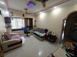 Living Room in 2 BHK Apartment at Mahaveer Tower, Worli – for Rent
