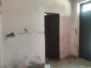 Room in  Apartment at Jagriti Vihar – for Sale