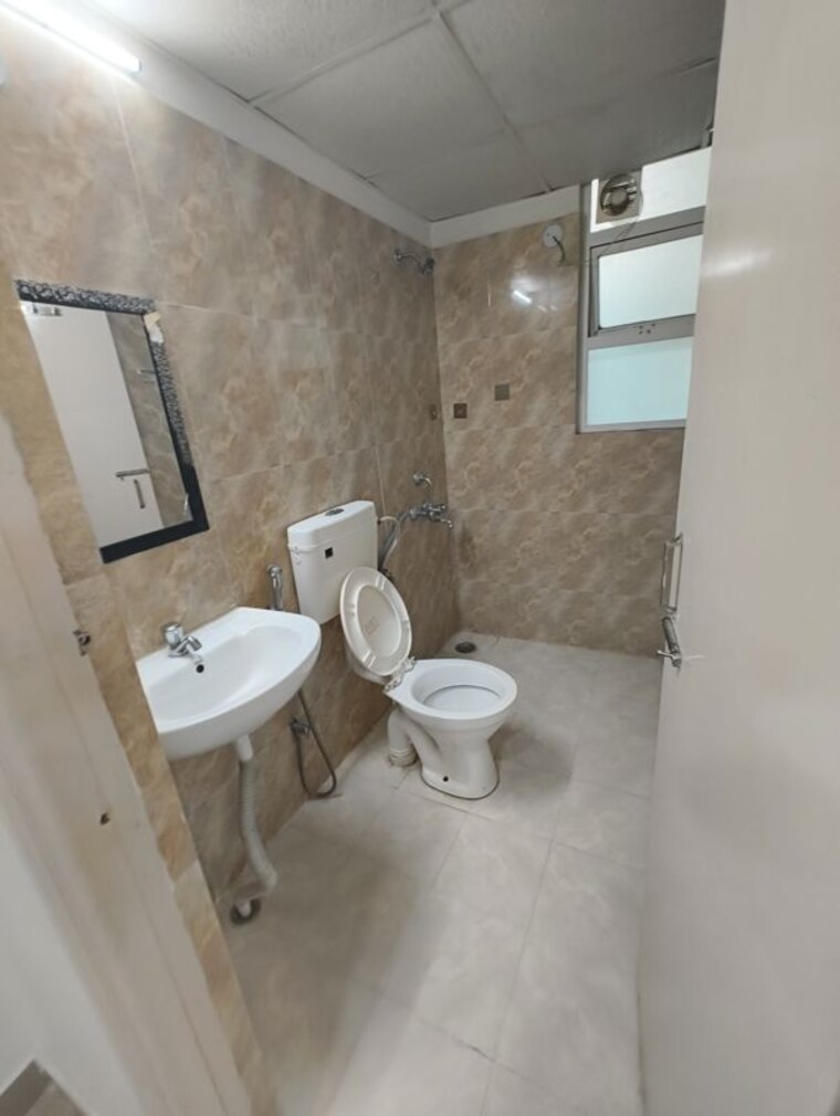 Bathroom, avl-36-gurgaon 2 Bedroom 620 Sq.Ft. Apartment In Sector 36 Gurgaon 10650026