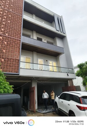 4 BHK Builder Floor For Sale in Aditya World City Residences, Shahpur Bamheta