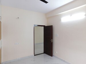 Room in 2 BHK Builder Floor at Kondapur – for Rent