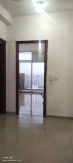935 Sq.Ft. Apartment in Mahagun My Woods