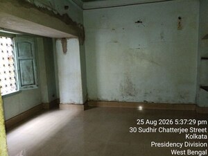 Room in  Independent House at Manicktala – for Sale