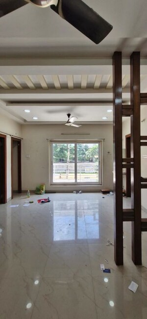 Room in 2 BHK Builder Floor at Kondapur – for Rent
