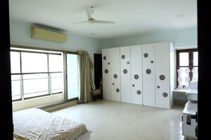 Bedroom in 4 BHK Apartment at Juhu – for Sale