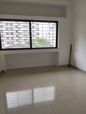 Room in 2 BHK Apartment at Kumar Pebble Park, Hadapsar – for Rent