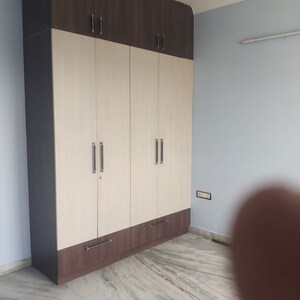 Room in 2 BHK Builder Floor at Sector 9 – for Rent