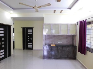 Room in 3 BHK Builder Floor at Kondapur – for Rent