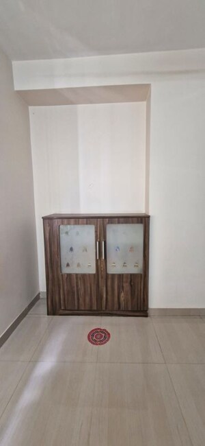 Room in 3 BHK Builder Floor at Kondapur – for Rent