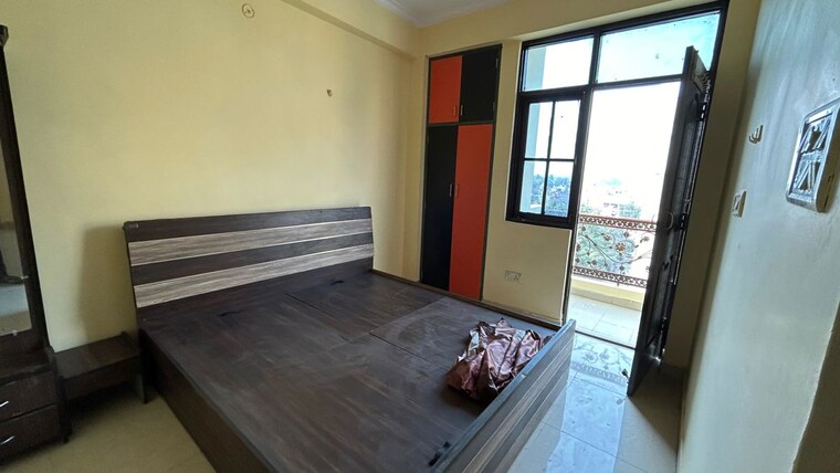 Room, hazratganj 3 Bedroom 1480 Sq.Ft. Apartment In Hazratganj Lucknow 10650182