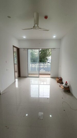 Room in 4 BHK Apartment at The Terraces Apartment, Balewadi – for Rent