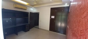 Room in 3 BHK Apartment at Omaxe The Nile, Sector 49 – for Rent