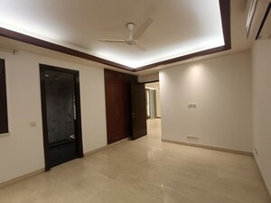 Room in 4 BHK Builder Floor at East Of Kailash – for Rent