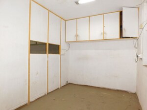 Room in  Warehouse at Hill View Industrial Estate, Ghatkopar West – for Sale