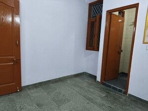 Room in 1 BHK Builder Floor at Malviya Nagar – for Rent