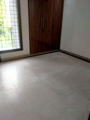 Room in 3 BHK Builder Floor at Chittaranjan Park – for Sale